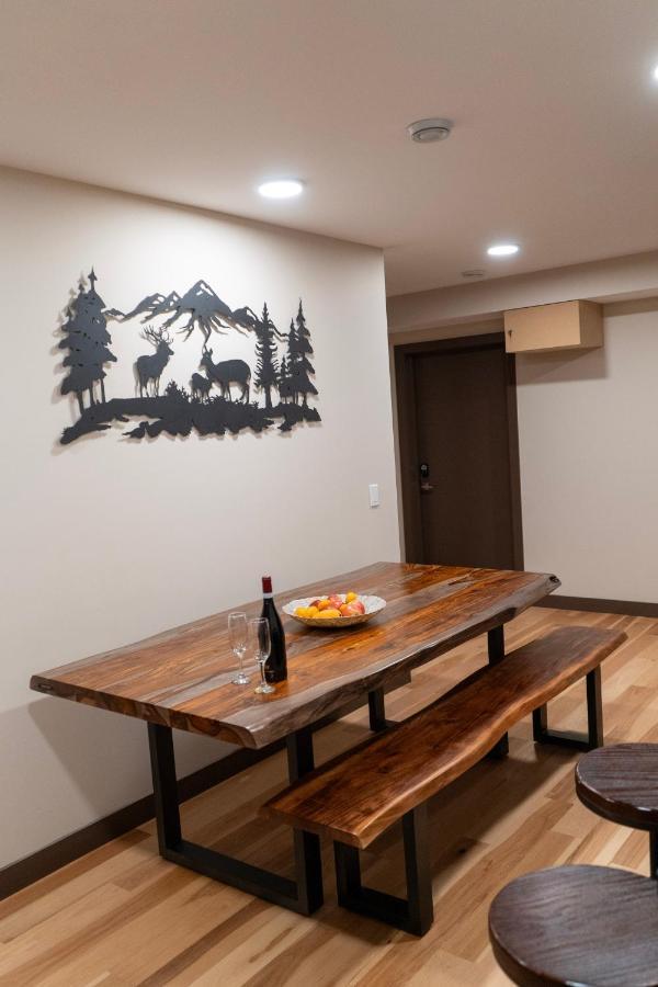 קאנמור Romantic Luxury Sauna & Spa Retreat - Elkside Hideout, Pet Friendly מראה חיצוני תמונה